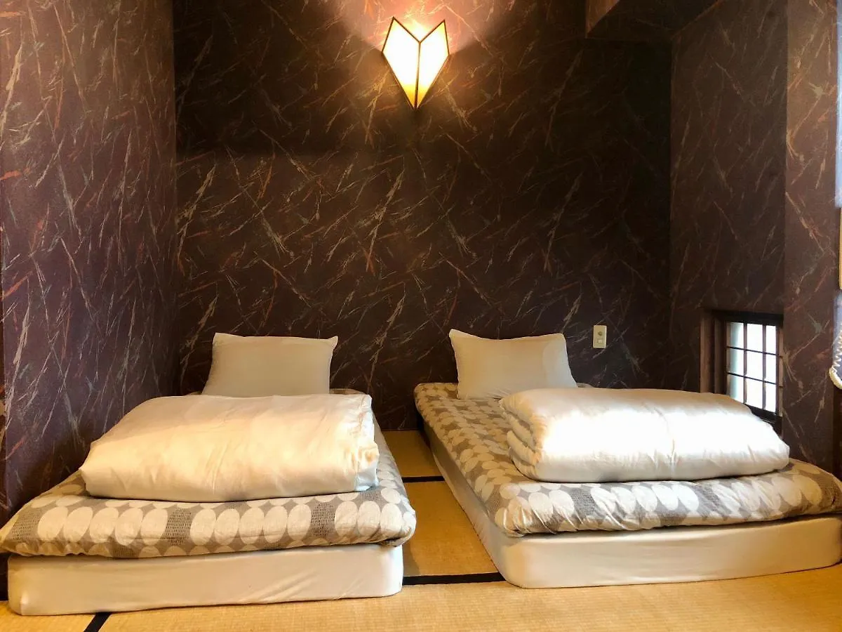Hostel Yume-Nomad Kobe 0*,  Japan